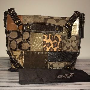 🛍🛍😀 SALE 🛍🛍🛍 Coach CARLY hobo bag